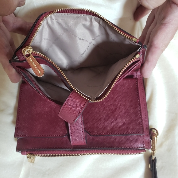 NWOT Michael Kors Jet Set double zip saffiano leather burgundy wallet/clutch - Picture 5 of 13